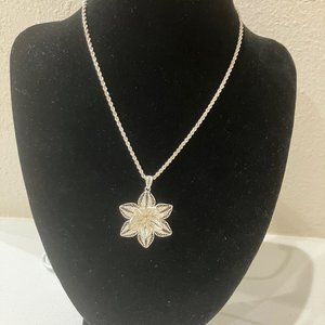 Silver necklance with Filigree Silver Flower pendant
